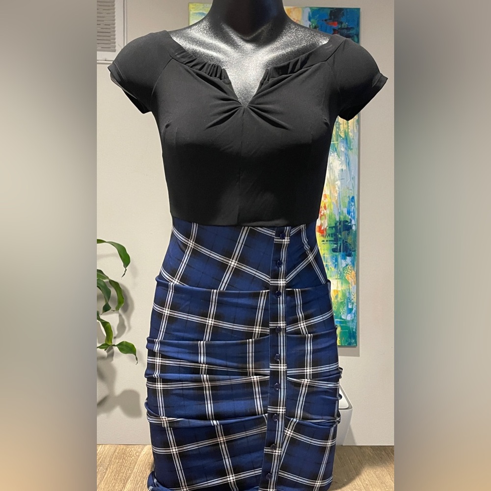 VENUS Navy Plaid Pencil Skirt, Size Small